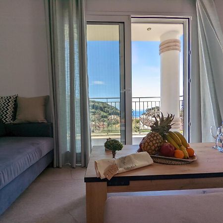 Natura Luxury Suites ปาร์กา ภายนอก รูปภาพ