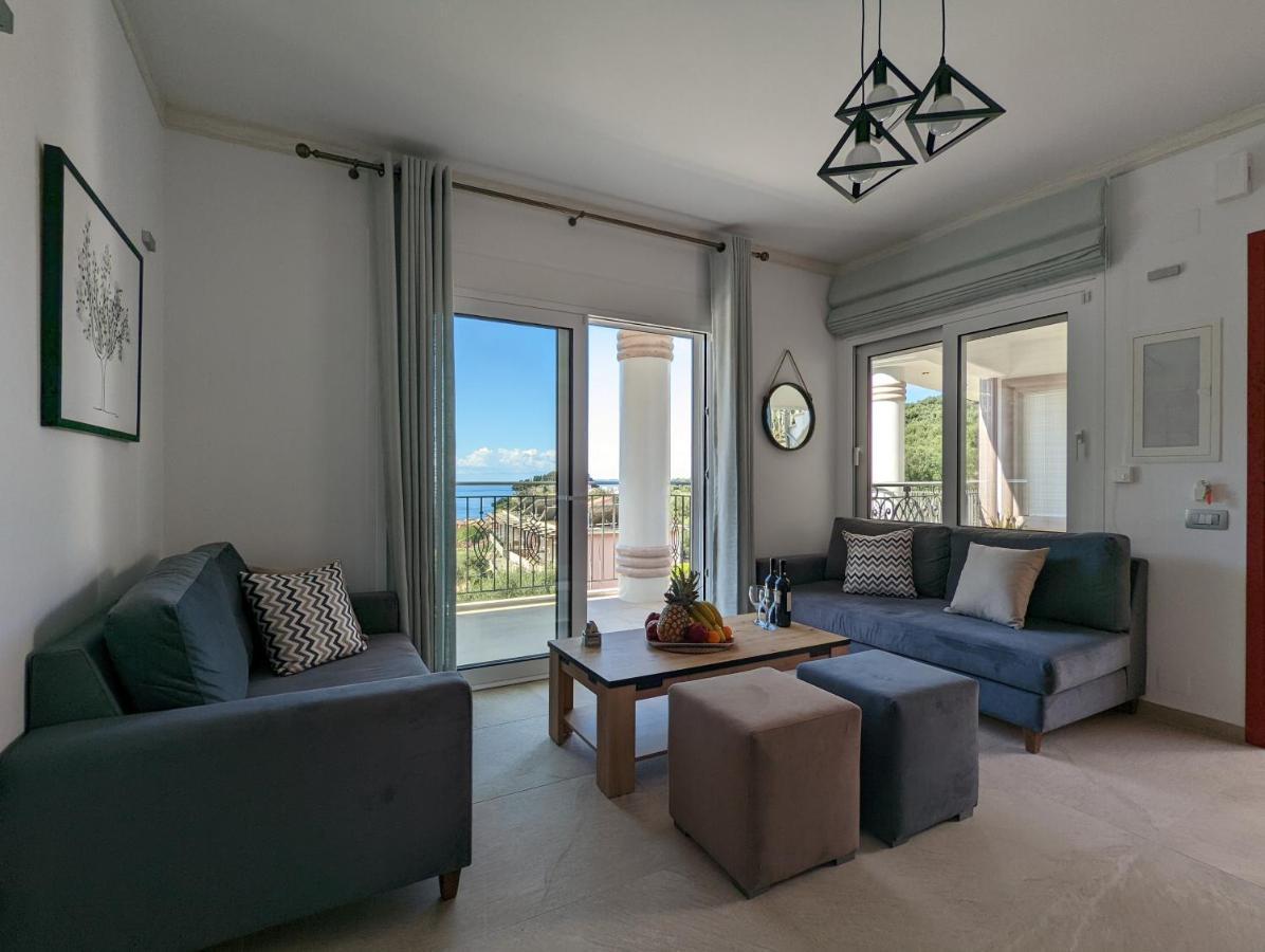 Natura Luxury Suites ปาร์กา ภายนอก รูปภาพ