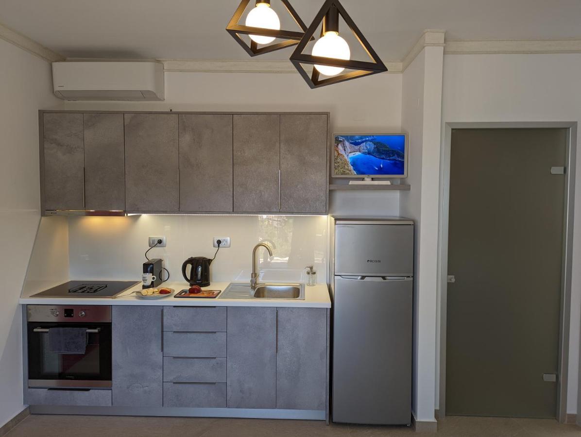Natura Luxury Suites ปาร์กา ภายนอก รูปภาพ