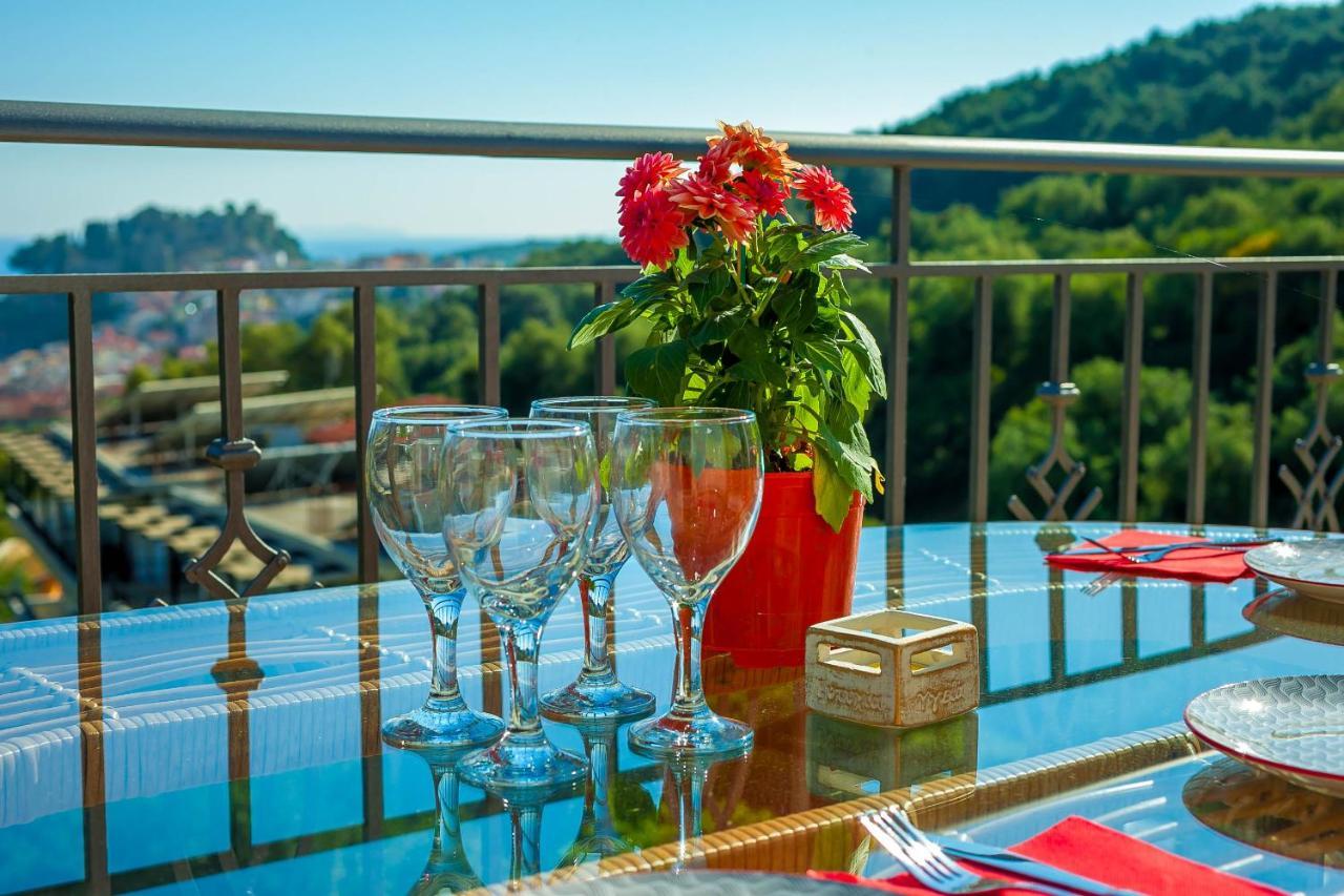 Natura Luxury Suites ปาร์กา ภายนอก รูปภาพ