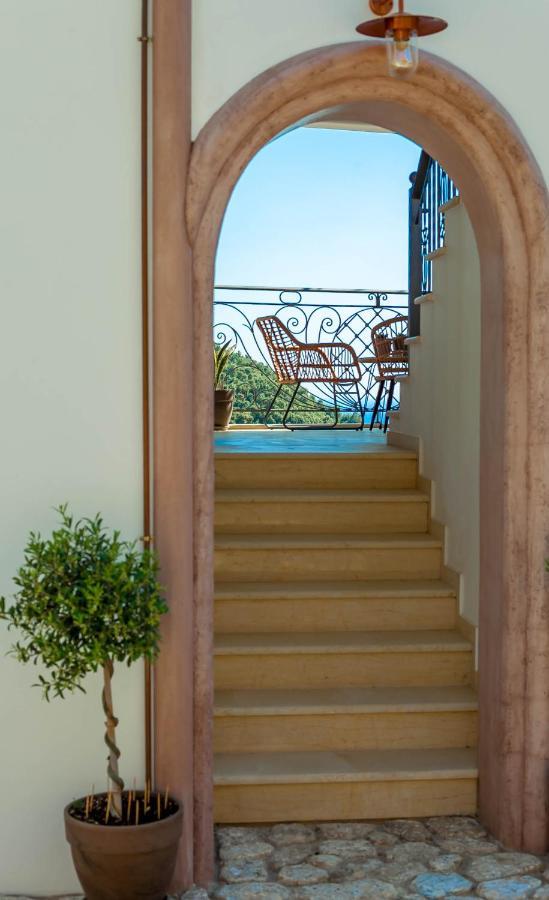 Natura Luxury Suites ปาร์กา ภายนอก รูปภาพ