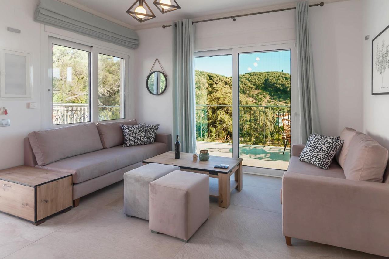 Natura Luxury Suites ปาร์กา ภายนอก รูปภาพ
