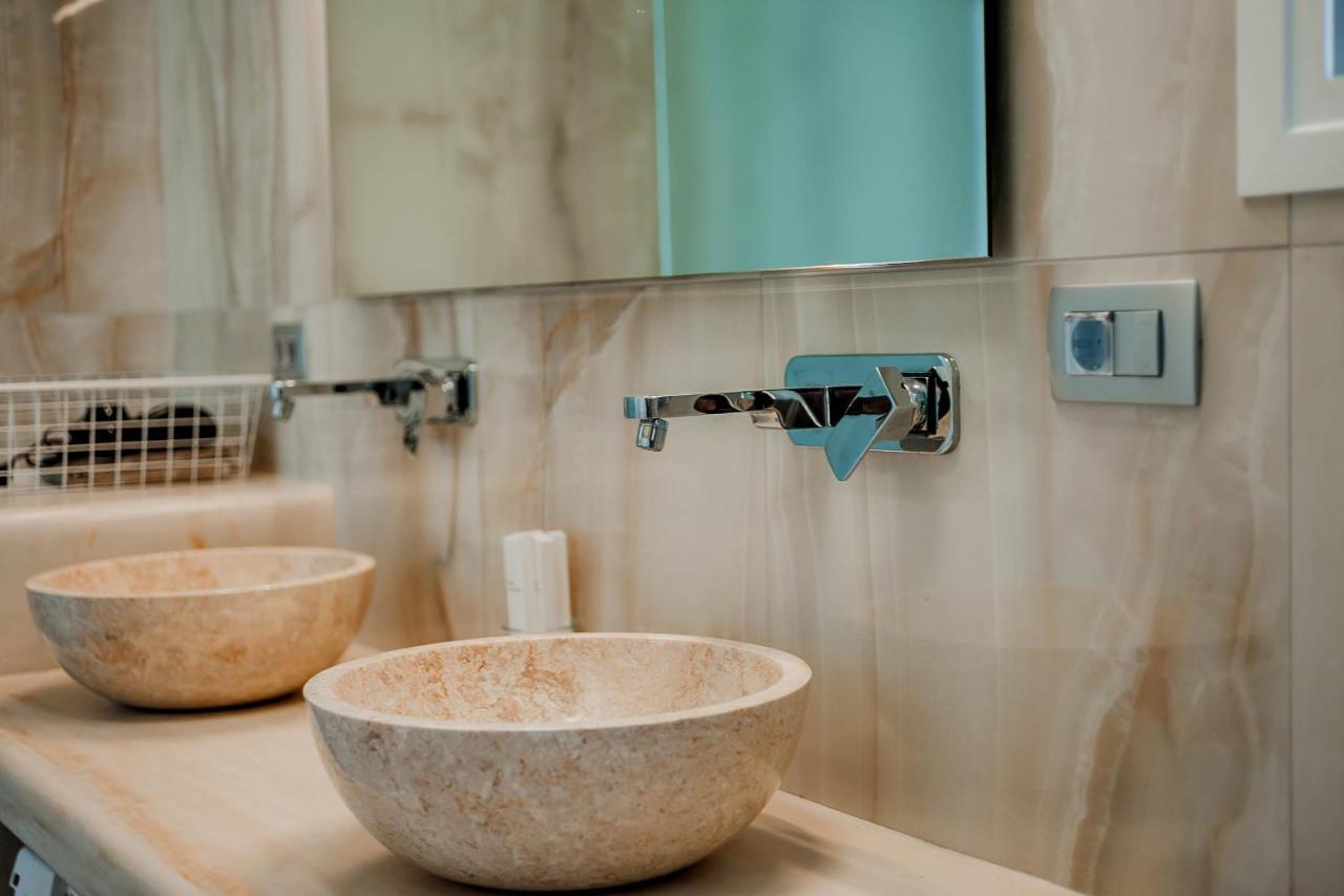 Natura Luxury Suites ปาร์กา ภายนอก รูปภาพ
