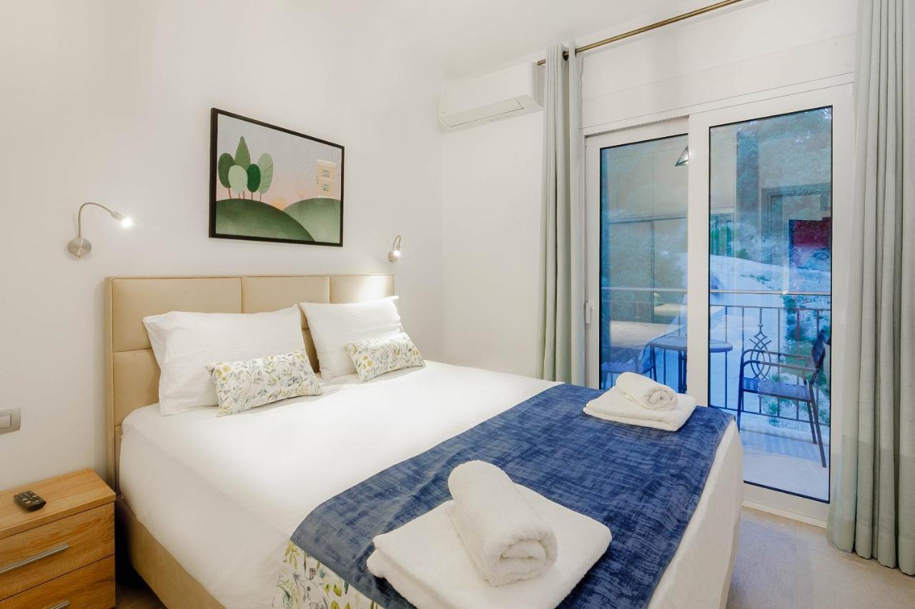 Natura Luxury Suites ปาร์กา ภายนอก รูปภาพ
