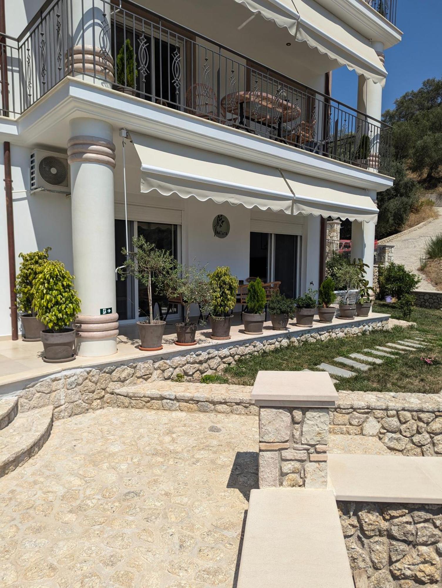 Natura Luxury Suites ปาร์กา ภายนอก รูปภาพ